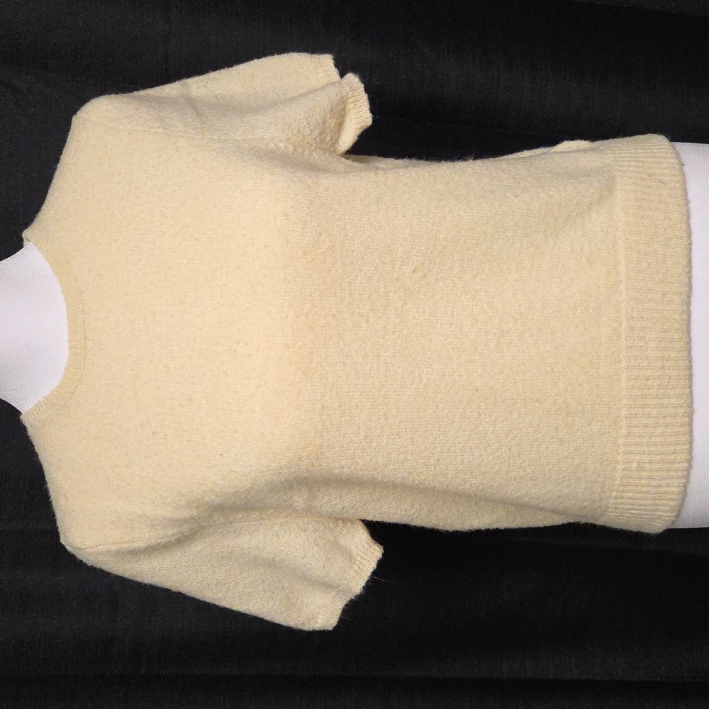 Light Yellow Short Sleeve Sweater